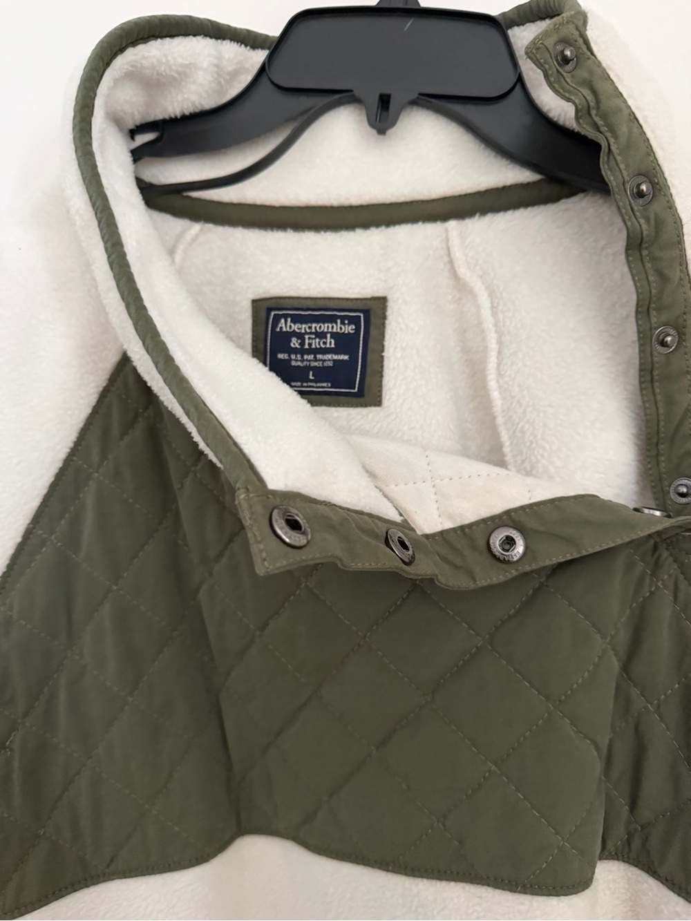 Abercrombie & Fitch Quilted Olive & Cream Fleece Pullover Women’s Large - Picture 3 of 7